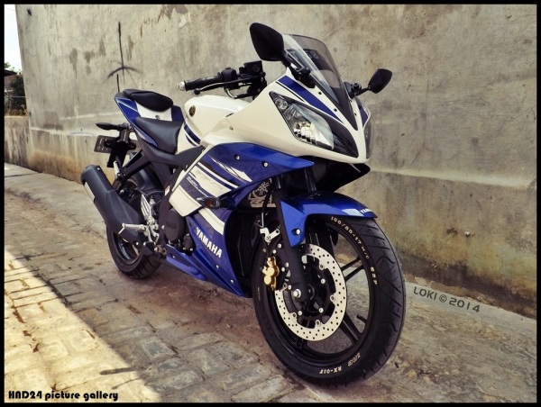 YZF-R15 with R25 disc brake (1)